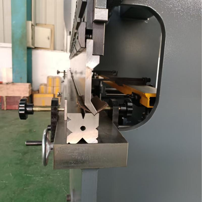 High-precision bending process